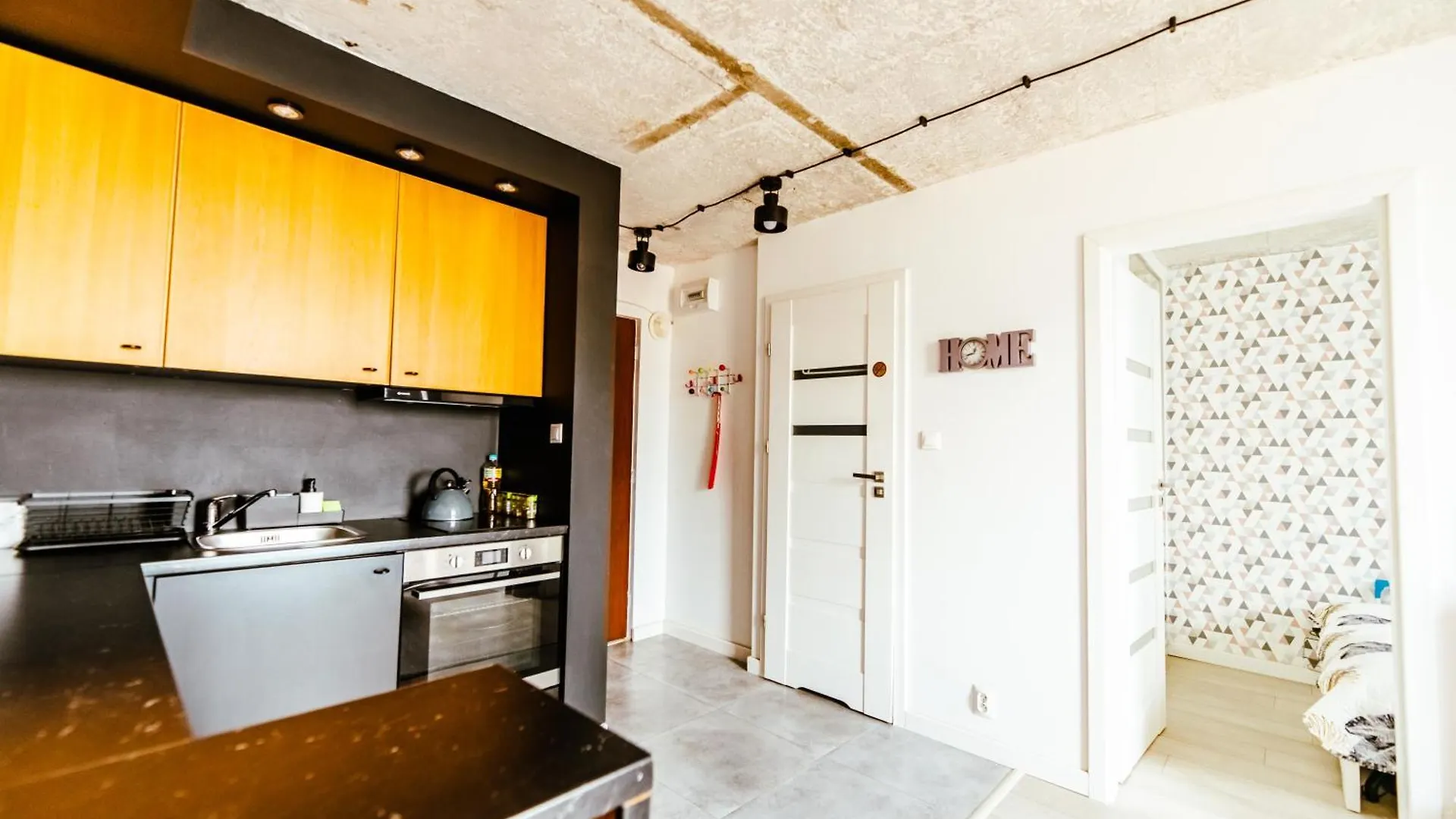 Industrial 9Th Floor Central Apartment With Balcony And Views Warsaw 0*,  Poland